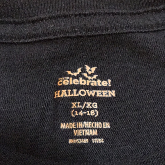 Halloween Skull Gimme Candy T-shirt - Picture 5 of 7